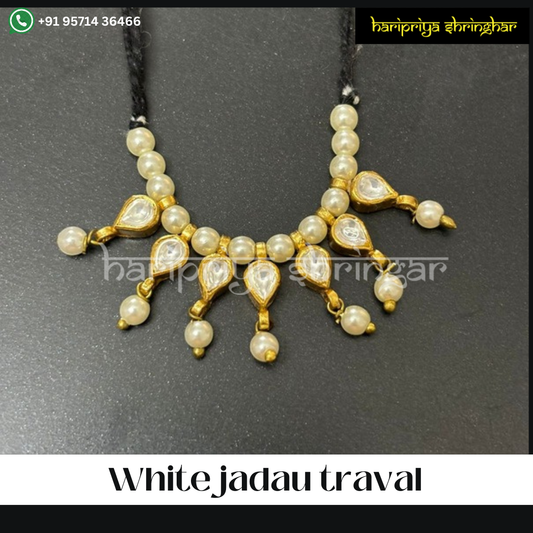 White jadau traval